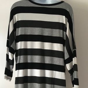 dressbarn Tops - Dress barn Sunday shirt black and white striped dressbarn Tops - Dress barn Sunday shirt black and white striped